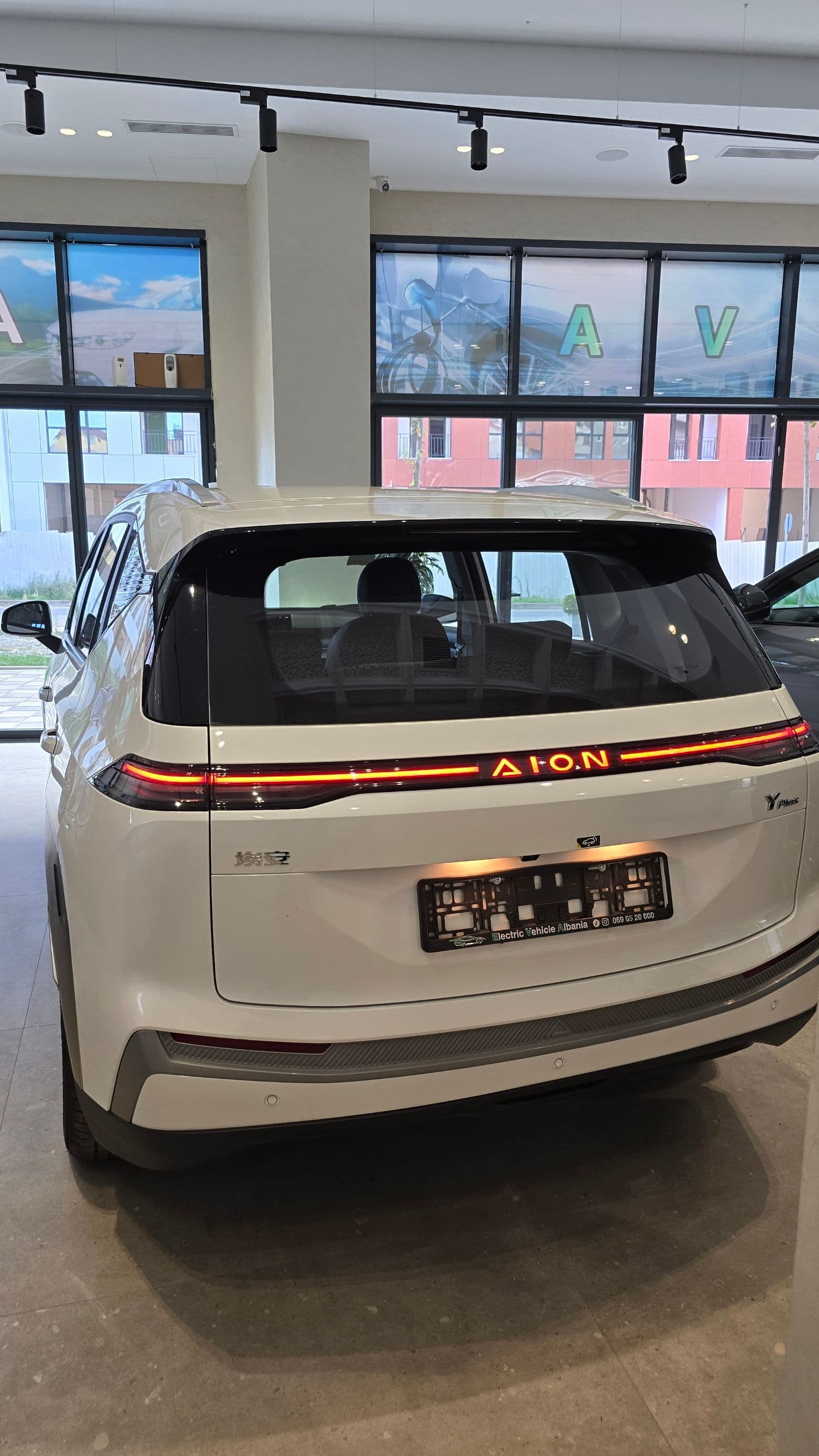 Aion Y Plus thumbnail 5