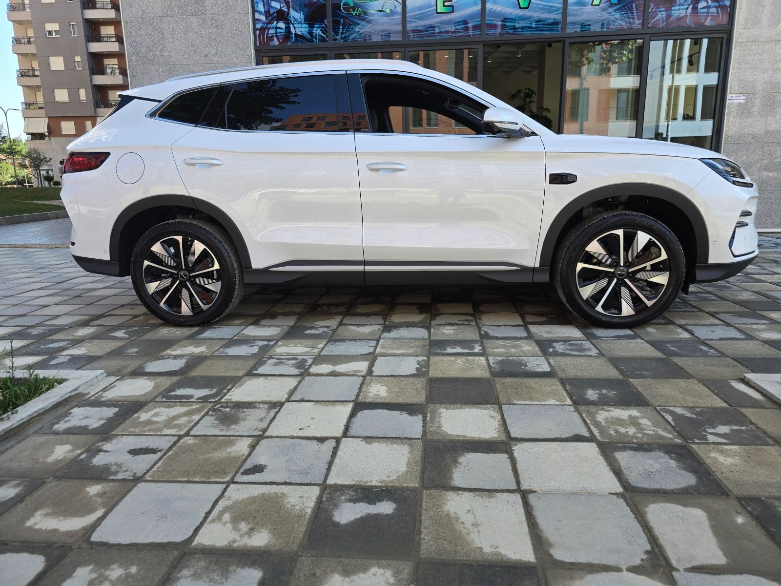 BYD Song Plus Flagship thumbnail 2