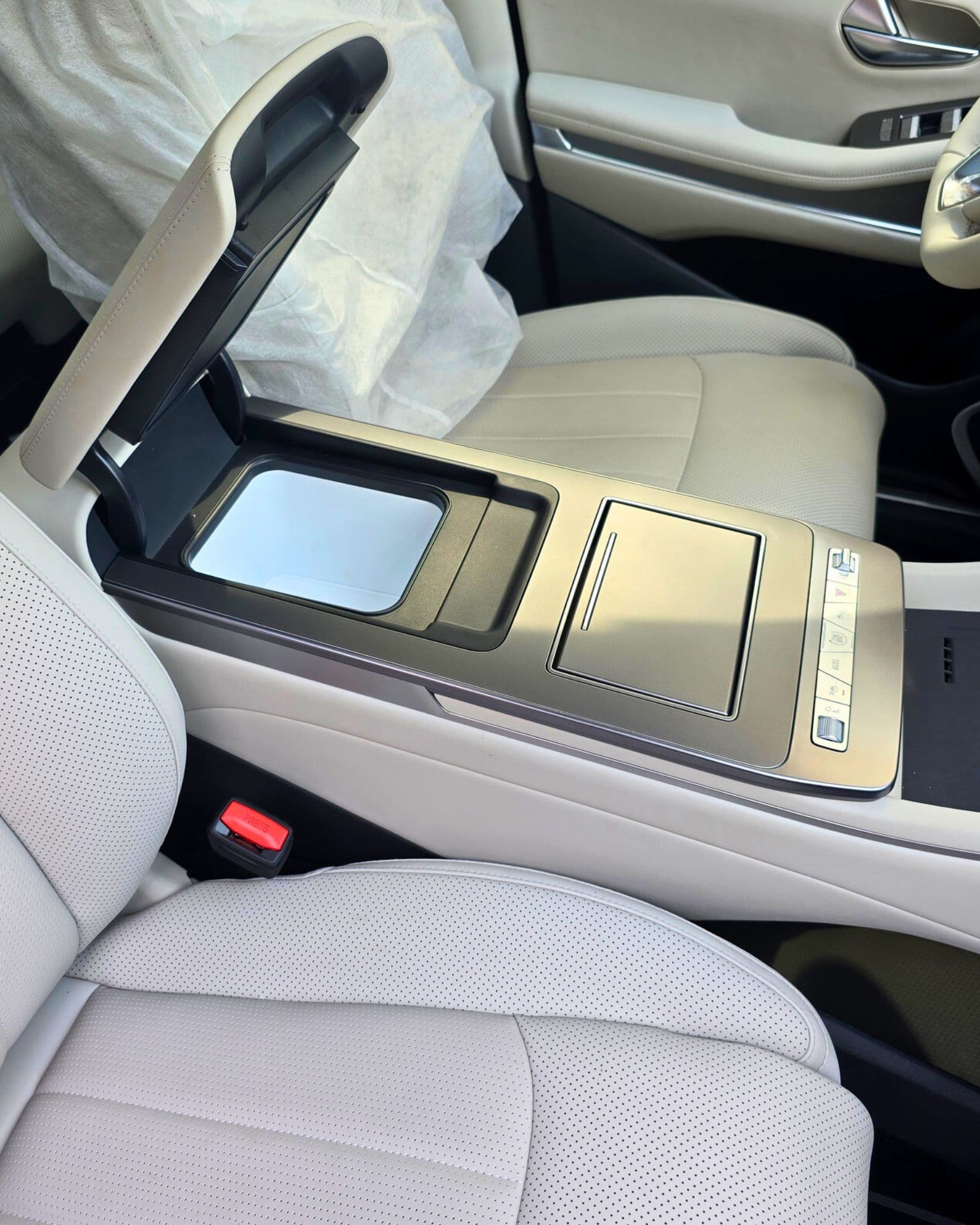 BYD Tang L Flagship thumbnail 5