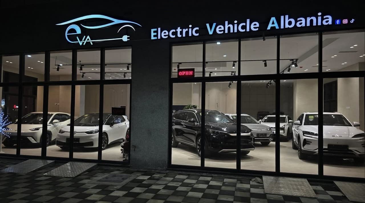 EVA AUTO Showroom